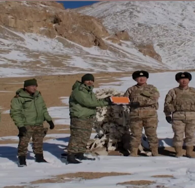 Indian and Chinese Soldiers